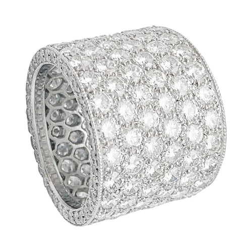 Bague 51 Bague bandeau en or blanc et diamants. 58 Facettes 31346