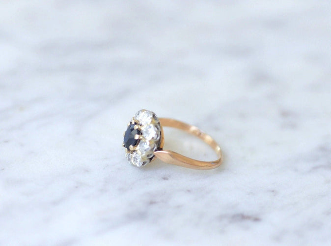 Bague Bague marguerite saphir entourage diamants 58 Facettes