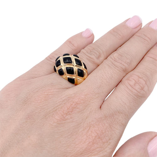 Bague 53 Bague Chanel, or jaune, onyx. 58 Facettes 32937