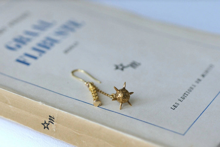 Boucles d'oreilles Mono boucle d'oreille fléau médiéval en or 58 Facettes