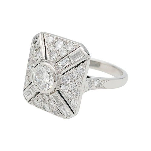 Bague 55 Bague en or blanc et diamants. 58 Facettes 31153