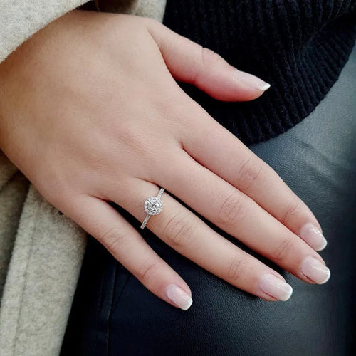 Bague Solitaire or blanc 18 carats diamants 58 Facettes