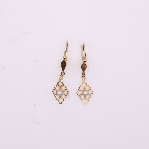 Boucles d'oreilles Dormeuses motif losange, perle 58 Facettes