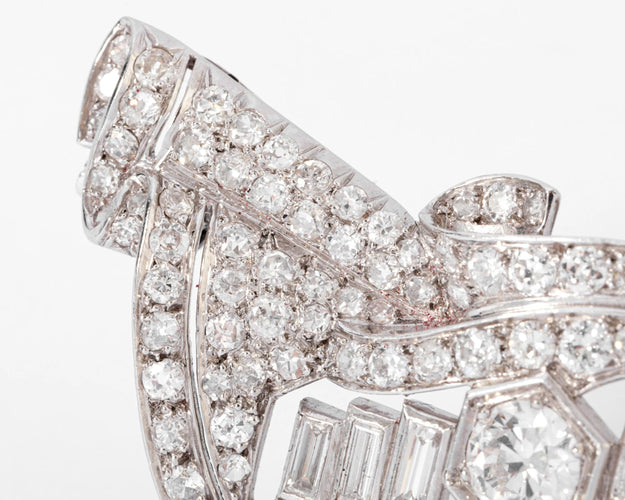 Broche Broche en platine et diamants 58 Facettes 0