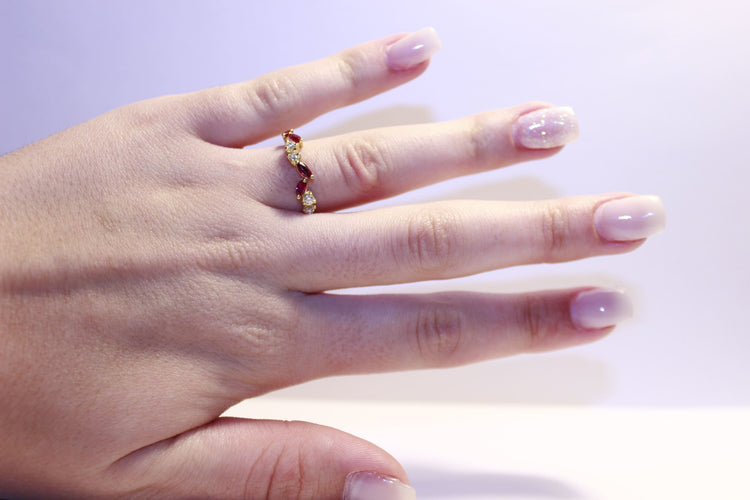 Bague 55 Bague Diamants et Rubis 58 Facettes