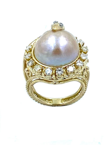 Bague Bague en or jaune, perle mabé et diamants 58 Facettes