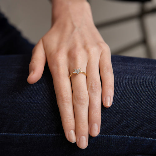 Bague 54 Djula - Bague or jaune, diamants 58 Facettes