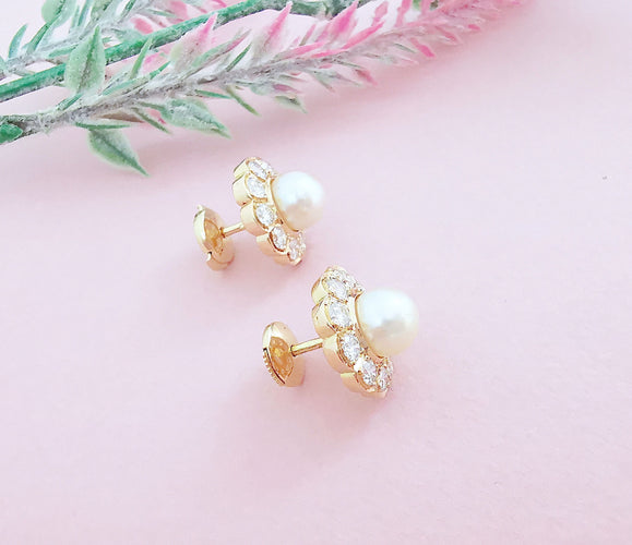 Boucles d'oreilles Boucles d'oreilles Fleurs Perles & Diamants 58 Facettes AA 1580