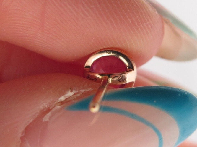 Boucles d'oreilles boucles d'oreilles POIRAY puces lolita saphir rose or jaune 58 Facettes 254850