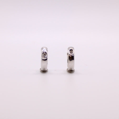 Boucles d'oreilles Créoles petites en or blanc 18k et diamants 58 Facettes