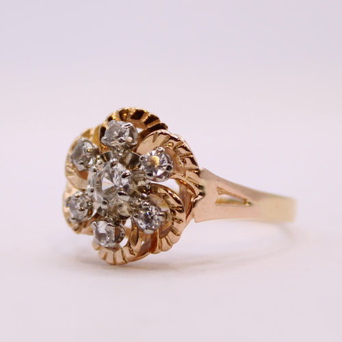 Bague Bague florale Pierres blanches, Or jaune 58 Facettes