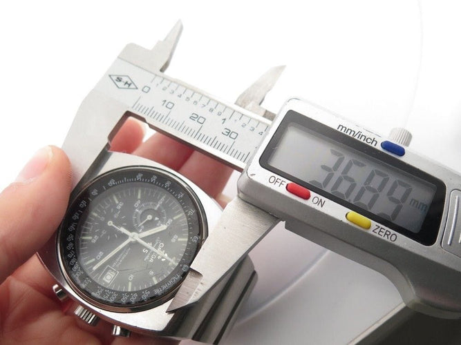 Montre vintage montre OMEGA speedmaster 125 en acier 42 mm chrono automatique 58 Facettes 253594