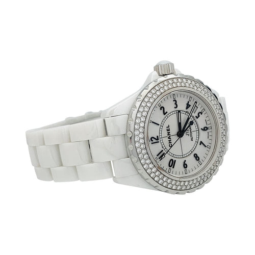 Montre Montre Chanel "J12" céramique blanche, diamants. 58 Facettes 31692