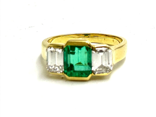 Bague 55 Bague Or jaune Emeraude Diamants 58 Facettes