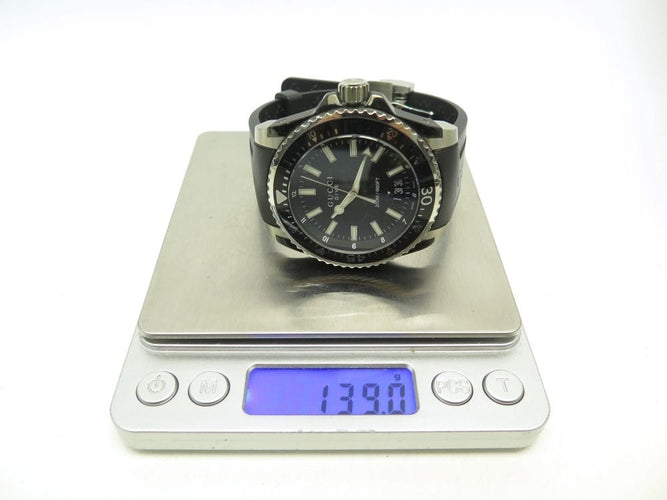 Montre montre GUCCI dive acier caoutchouc noir boite quartz 58 Facettes 256002