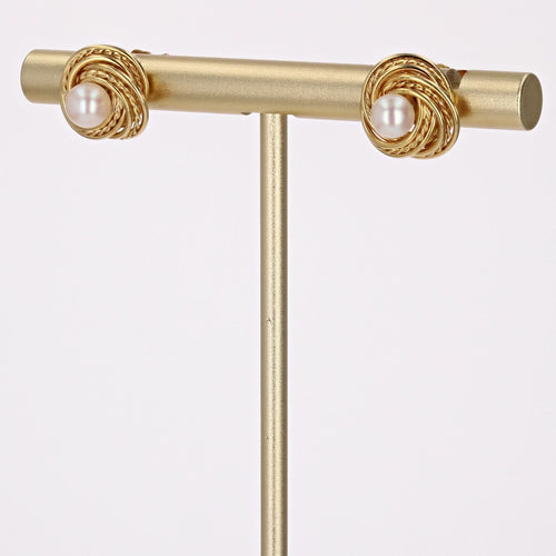 Boucles d'oreilles Puces d'oreilles or jaune perles de culture 58 Facettes 19-071B