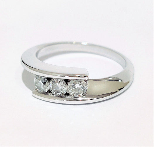 Bague 50.5 Bague Trilogie Diamants Garel 58 Facettes 1-967/1