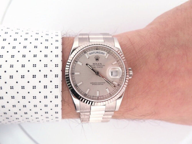 Montre montre ROLEX day date saturday president or 18k fullset 58 Facettes 256121