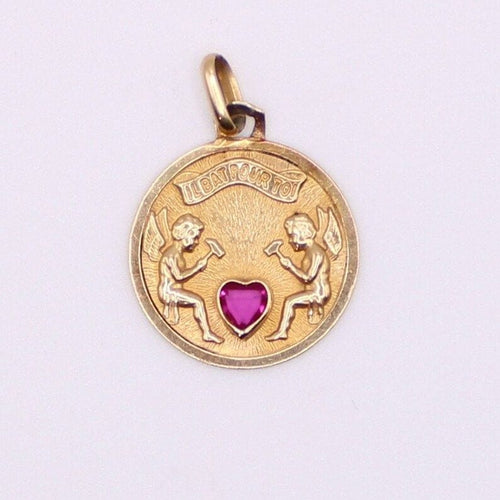 Médaille d’amour « Il bat pour toi » cœur en rubis 58 Facettes