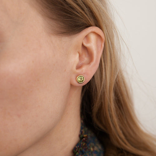Boucles d'oreilles Clous d'oreilles péridot, or jaune 58 Facettes