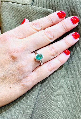 Bague Bague  Emeraude ovale et diamants 58 Facettes