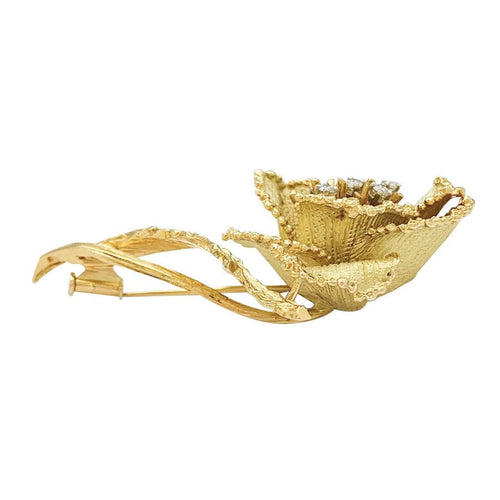 Broche Broche fleur or jaune et diamants. 58 Facettes 31887