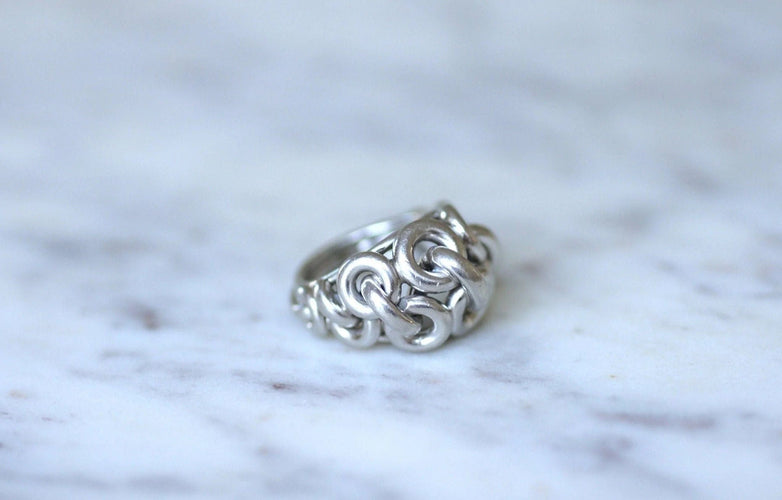 Bague Bague dôme anneaux platine 58 Facettes