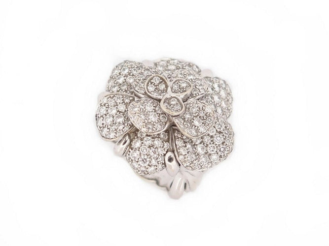 Bague 55 bague CHANEL camelia en or blanc 18k et diamants 3.45ct 58 Facettes 239245
