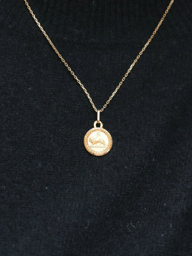 Pendentif Médaille Augis Or jaune signe du Zodiac Lion 58 Facettes J237