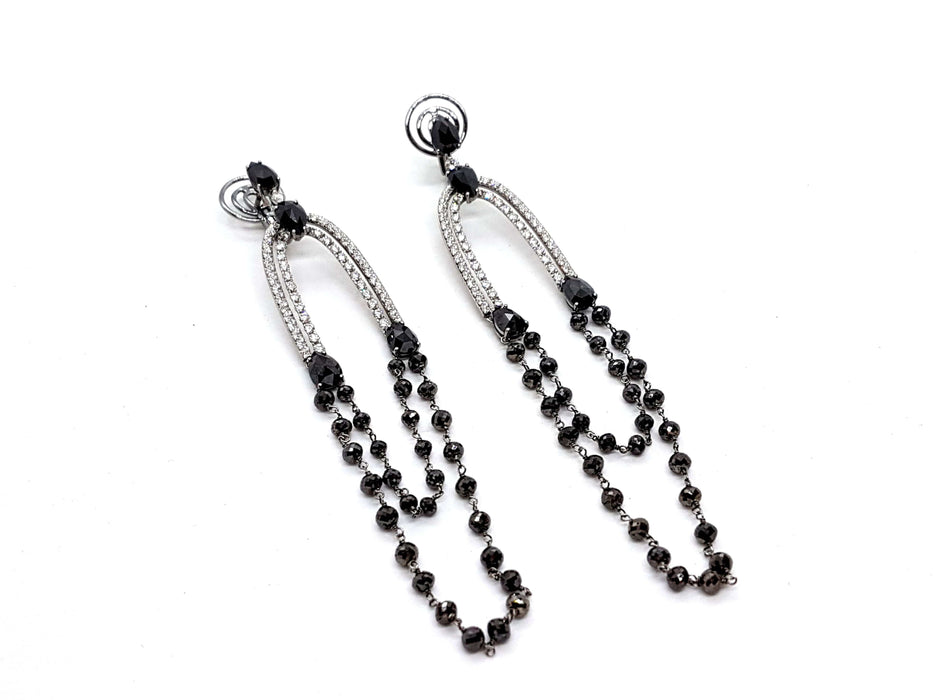 Boucles d'oreilles Boucles d'oreilles Pendants Or blanc Diamant 58 Facettes 578657RV