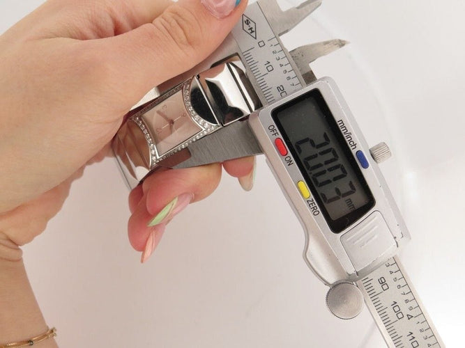 Montre montre FRED 30 mm quartz en acier palladie & diamants 0.8 ct 58 Facettes 254806