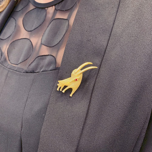 Broche Broche "Bouquetin" en or jaune. 58 Facettes 32331