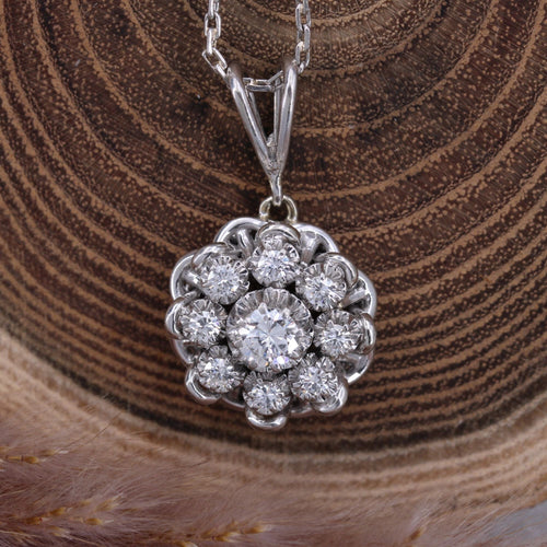 Pendentif Pendentif et sa chaine en or blanc et diamants 58 Facettes 22-528