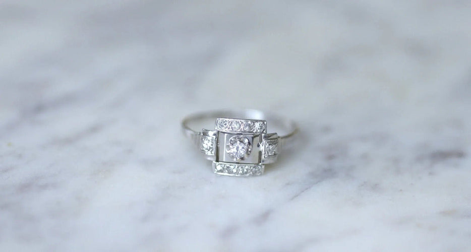 Bague 58 Bague Art Déco carrée Or blanc Platine Diamants 58 Facettes