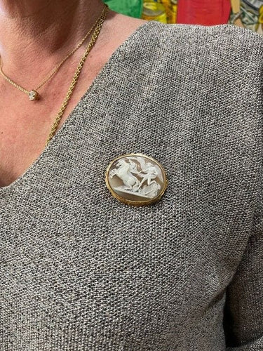 Broche BROCHE CAMÉE NYMPHE AVEC CHEVAUX 58 Facettes 059161