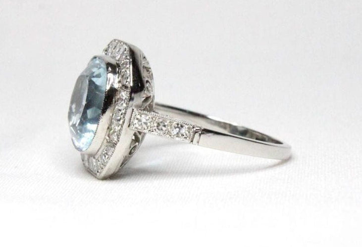 Bague 56 Bague style Art Déco Platine Aigue-marine et Diamants. 58 Facettes