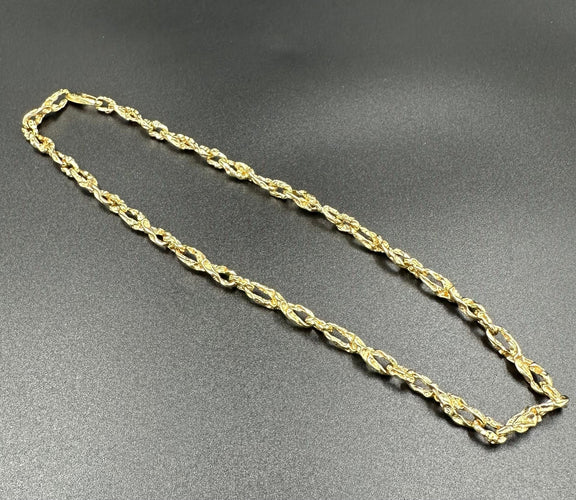 Collier GILBERT ALBERT. Collier or jaune 18K 58 Facettes