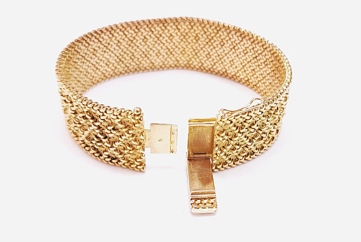 Bracelet Bracelet manchette or jaune Années 60 58 Facettes RA-94