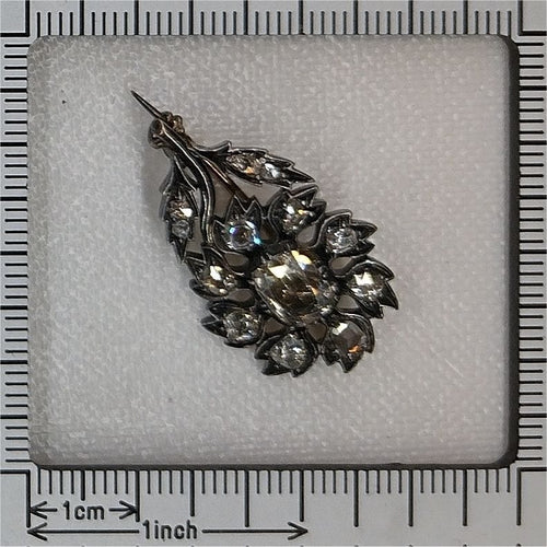 Broche Broche diamants baroque 58 Facettes 23179-0335