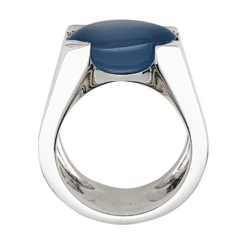 Bague 50 Bague Cartier, "Tankissime", or blanc, calcédoine bleue. 58 Facettes 32073