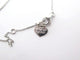 Collier collier VICTORIA CASAL pendentif hello kitty en or blanc 18k diamants 58 Facettes 253448