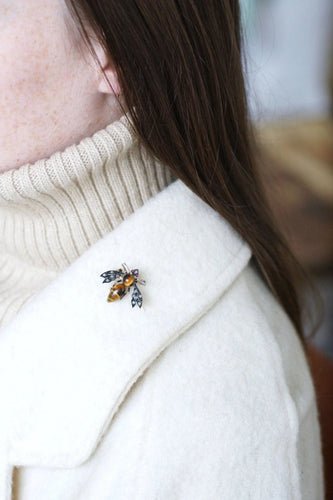 Broche Broche ancienne abeille oeil de tigre et diamants 58 Facettes