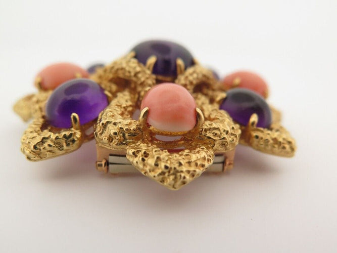 Broche broche pendentif VAN CLEEF & ARPELS delphes 1975 or cabochons corail & amethyste 58 Facettes 257359