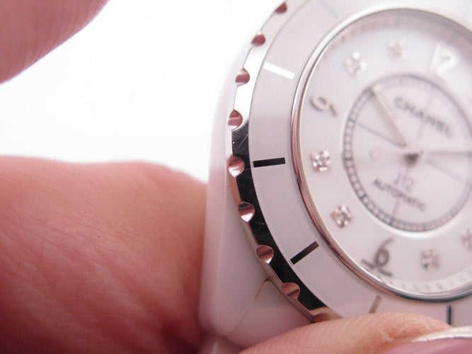 Montre montre femme CHANEL j12 38 mm diamants automatique 58 Facettes 257633