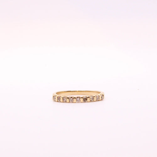 Bague Alliance or jaune demi-tour diamants 58 Facettes