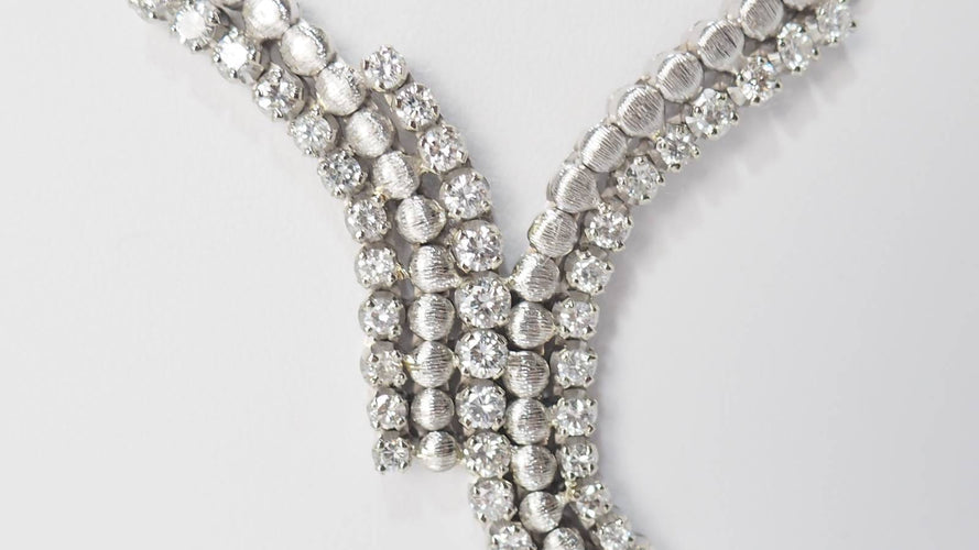 Collier Collier Or blanc Diamants 58 Facettes 31983