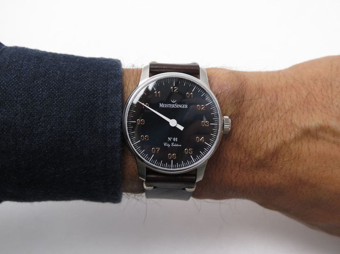 Montre montre MEISTERSINGER numero 1 city edtion paris 40 automatique 58 Facettes 253786