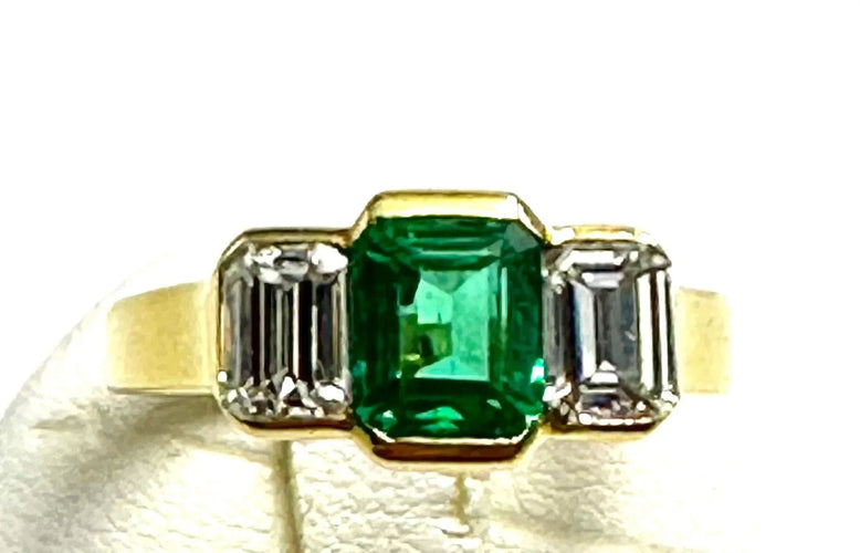 Bague 55 Bague Or jaune Emeraude Diamants 58 Facettes