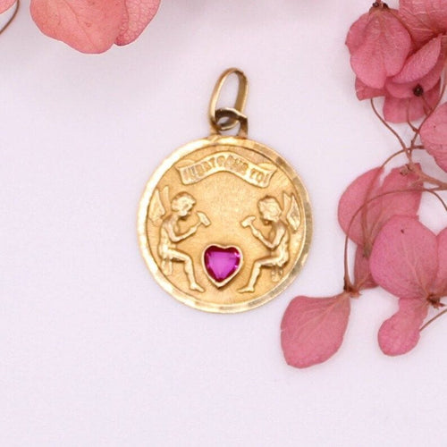 Médaille d’amour « Il bat pour toi » cœur en rubis 58 Facettes