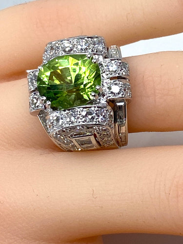 Bague Bague Art Déco Platine diamants et péridot 58 Facettes